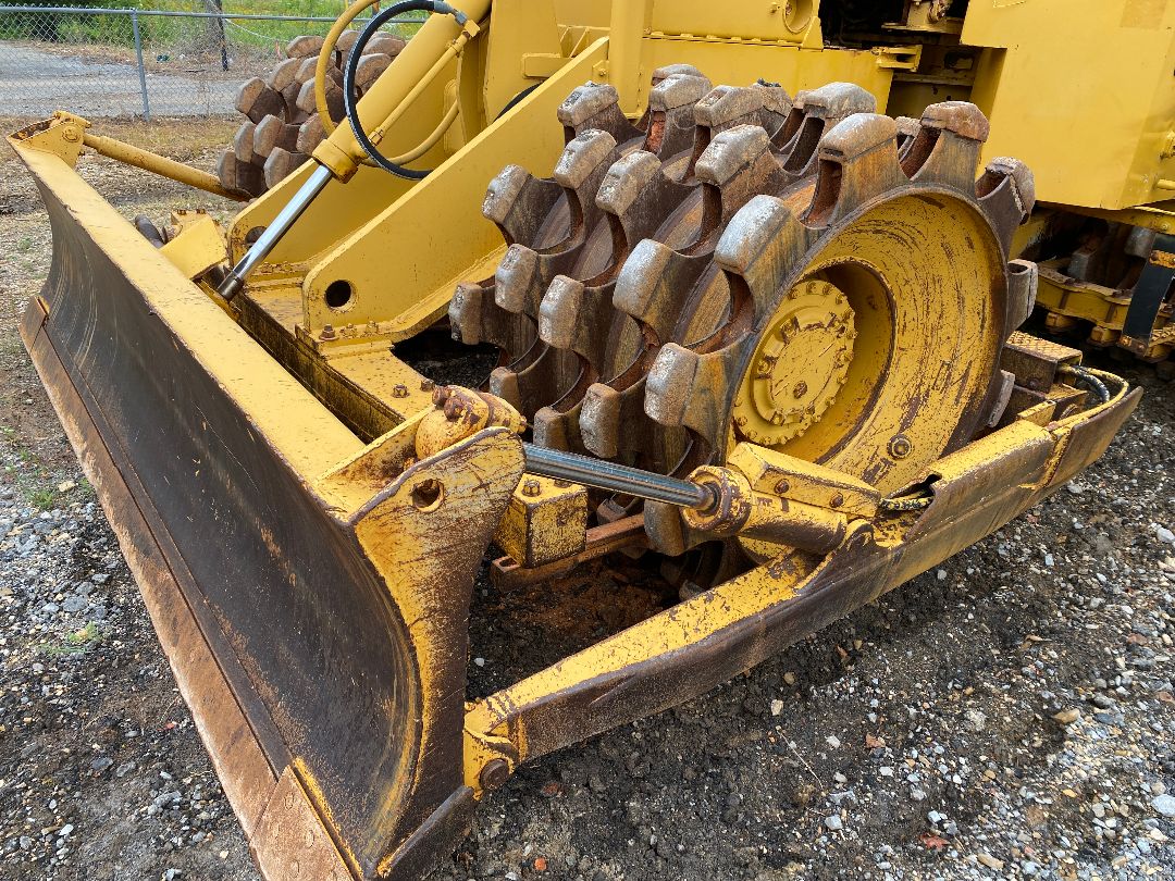 1981 CATERPILLAR 815B - Image 4